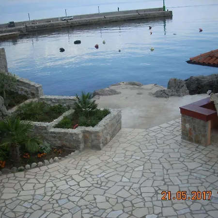 At Sea Апартаменты