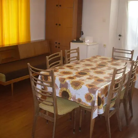 At Sea Apartmán